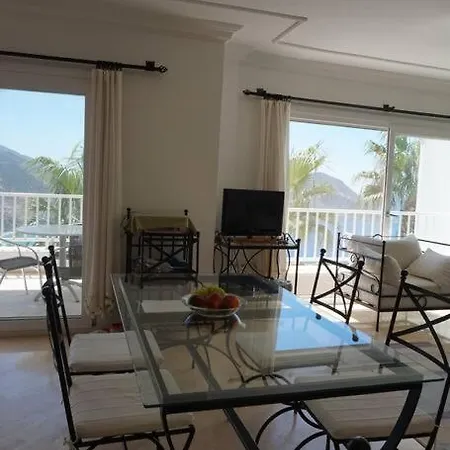Apartvilla With An Amazing View Of The Sea